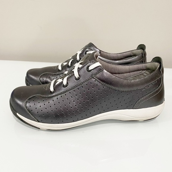 DANSKO Women’s Hillary Leather Sneaker Silver Pewter Comfort Shoe Size 40 - Picture 14 of 14